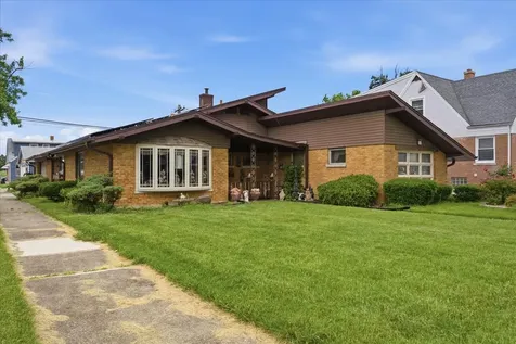 1556 Heidorn Avenue Westchester IL 60154