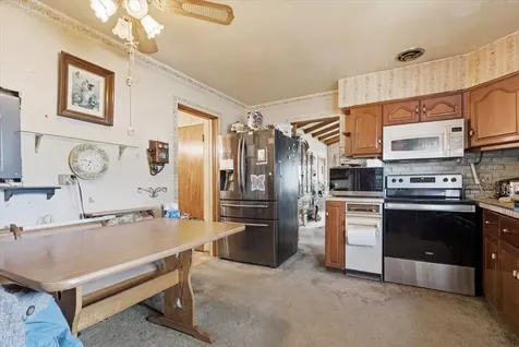 1556 Heidorn Avenue Westchester IL 60154