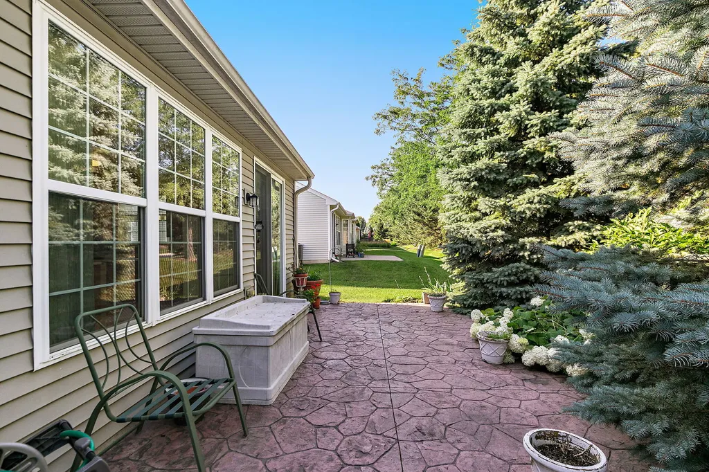 12472 Wedgemere Drive Huntley IL 60142