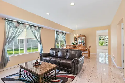 12472 Wedgemere Drive Huntley IL 60142