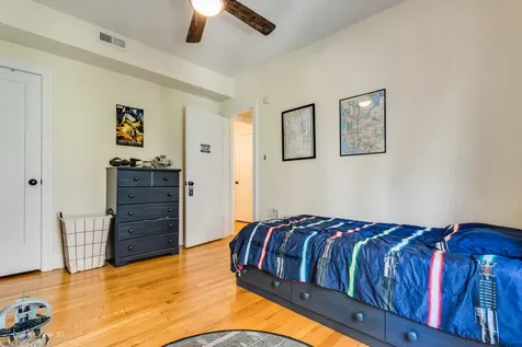 549 Hinman Avenue Evanston IL 60202