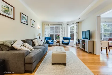 549 Hinman Avenue Evanston IL 60202