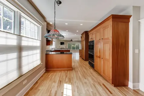 1110 Elm Street Winnetka IL 60093