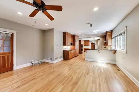 1110 Elm Street Winnetka IL 60093