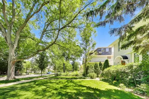 1110 Elm Street Winnetka IL 60093