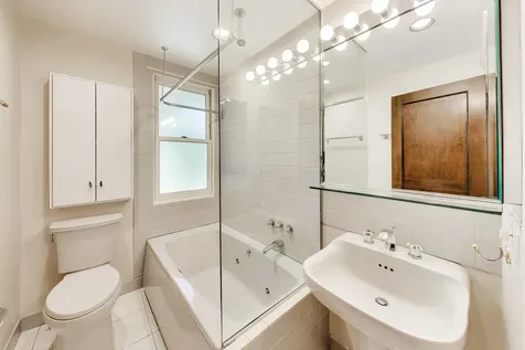 1110 Elm Street Winnetka IL 60093