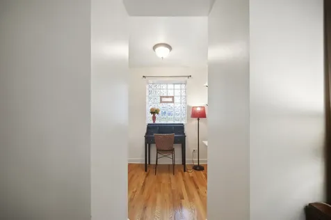 6164 North Winthrop Avenue Chicago IL 60660