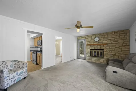190 South Circle Avenue Bloomingdale IL 60108