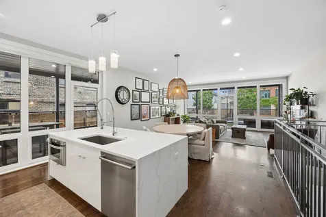2324 North Winchester Avenue Chicago IL 60614