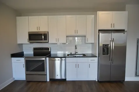3833 North Broadway Street Chicago IL 60613