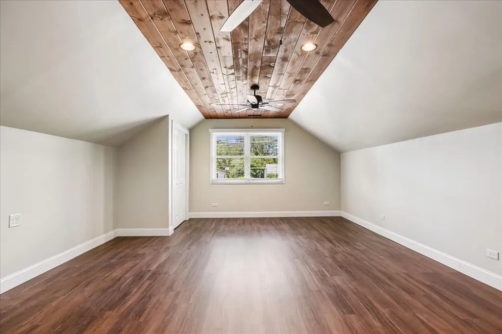 113 Hilltop Drive Lake In The Hills IL 60156
