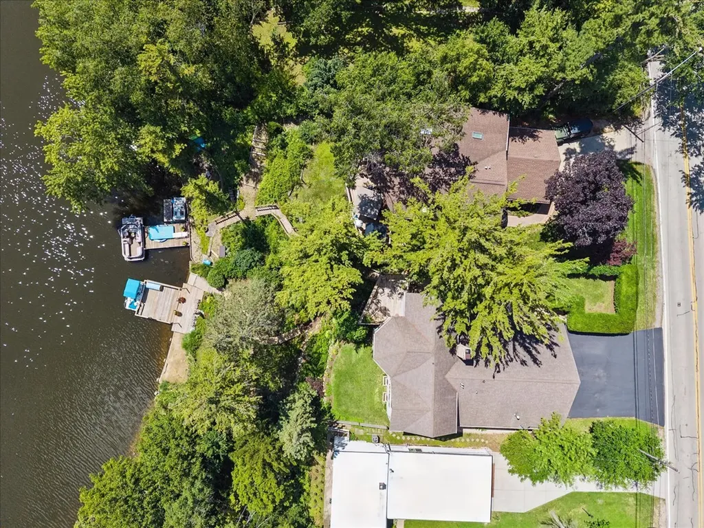 113 Hilltop Drive Lake In The Hills IL 60156