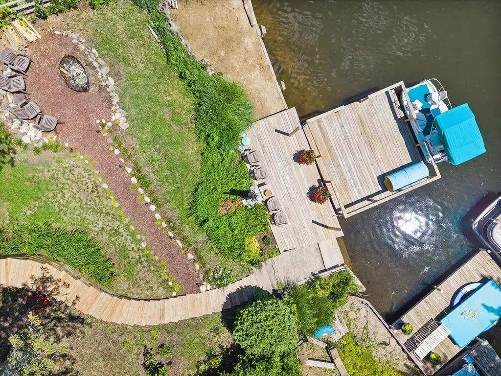 113 Hilltop Drive Lake In The Hills IL 60156
