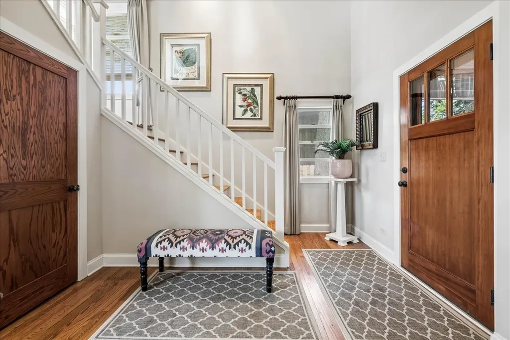 113 Hilltop Drive Lake In The Hills IL 60156
