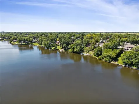 113 Hilltop Drive Lake In The Hills IL 60156