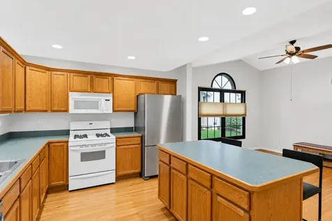 246 Red Hawk Road Hampshire IL 60140