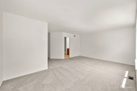 2741 Cobblestone Drive Crystal Lake IL 60012
