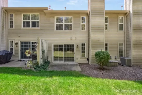 2741 Cobblestone Drive Crystal Lake IL 60012