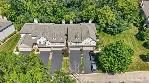 2741 Cobblestone Drive Crystal Lake IL 60012