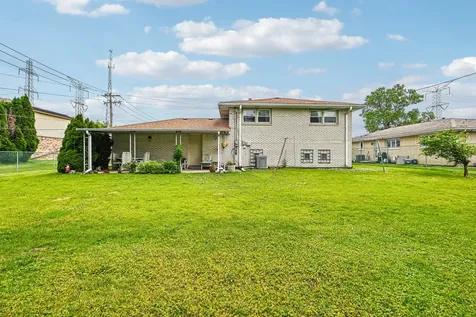 10120 South 78th Avenue Palos Hills IL 60465