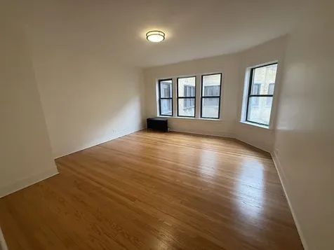 7349 North Damen Avenue Chicago IL 60645