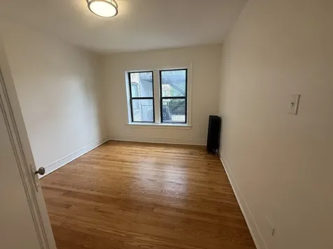 7349 North Damen Avenue Chicago IL 60645