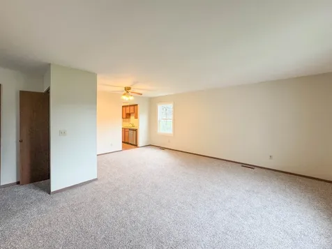 2137 Ivy Court Champaign IL 61821