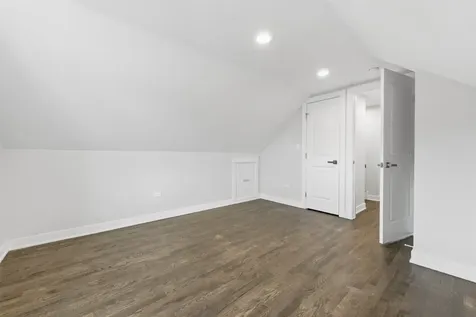 4903 North Moody Avenue Chicago IL 60630