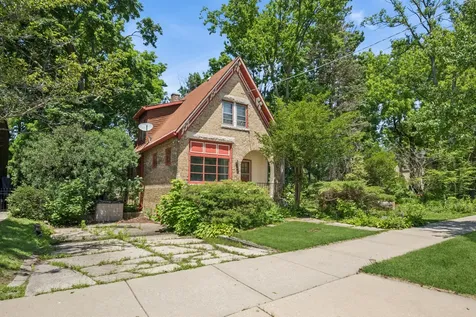 1060 Deerfield Road Deerfield IL 60015