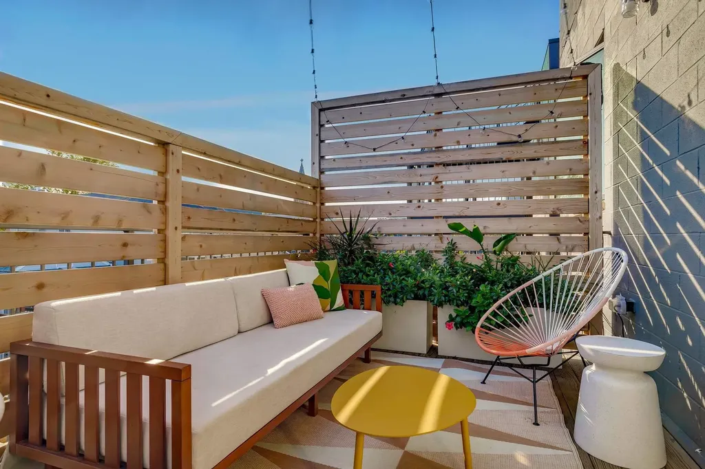 2869 West Lyndale Street Chicago IL 60647