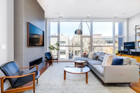 2869 West Lyndale Street Chicago IL 60647