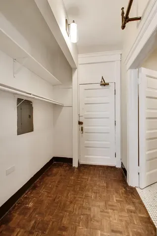 2800 North Pine Grove Avenue Chicago IL 60657