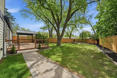 231 Saint Marys Parkway Buffalo Grove IL 60089