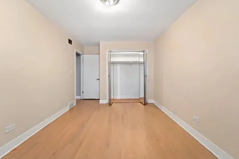 2017 East Seneca Lane Mount Prospect IL 60056