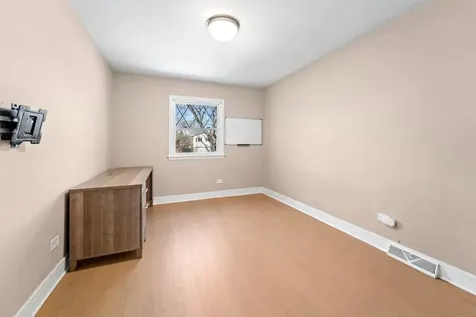 2017 East Seneca Lane Mount Prospect IL 60056
