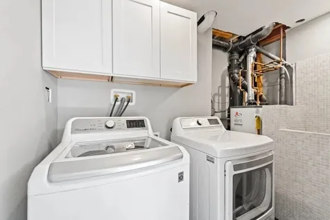 2017 East Seneca Lane Mount Prospect IL 60056