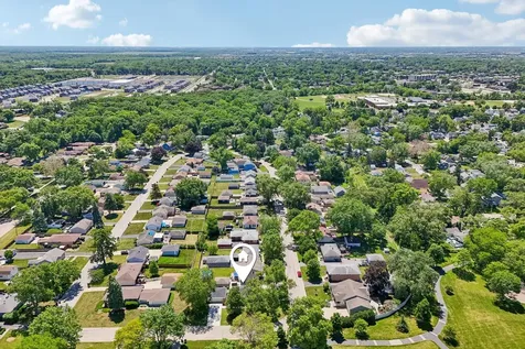16841 Willow Lane Drive Tinley Park IL 60477