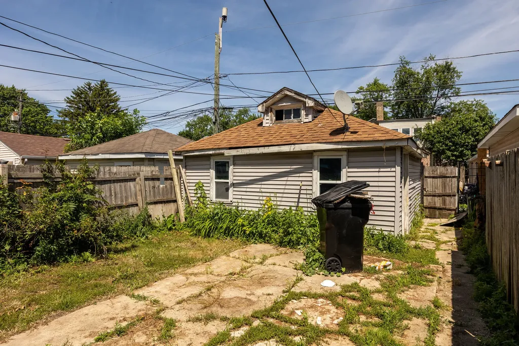 6443 South Talman Avenue Chicago IL 60629