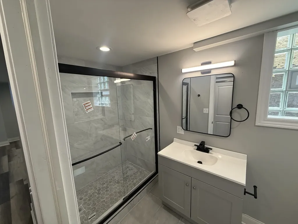 1234 West 97th Place Chicago IL 60643