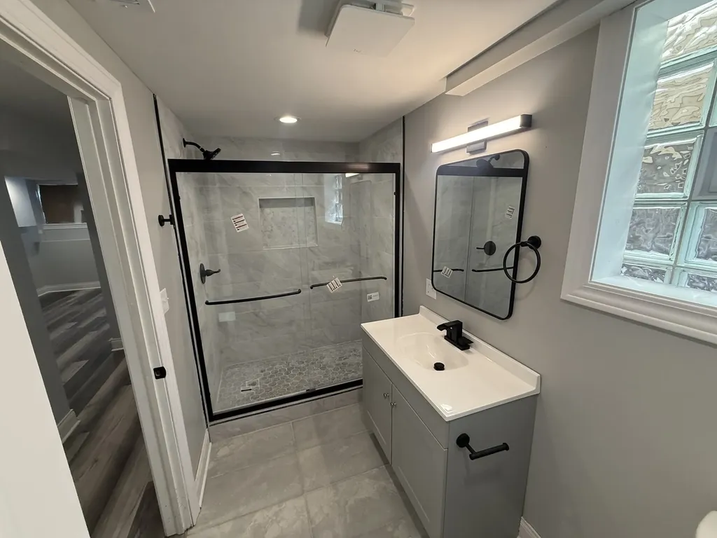 1234 West 97th Place Chicago IL 60643