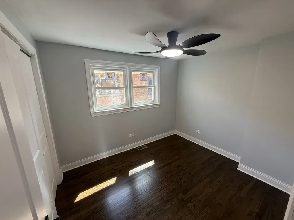 1234 West 97th Place Chicago IL 60643