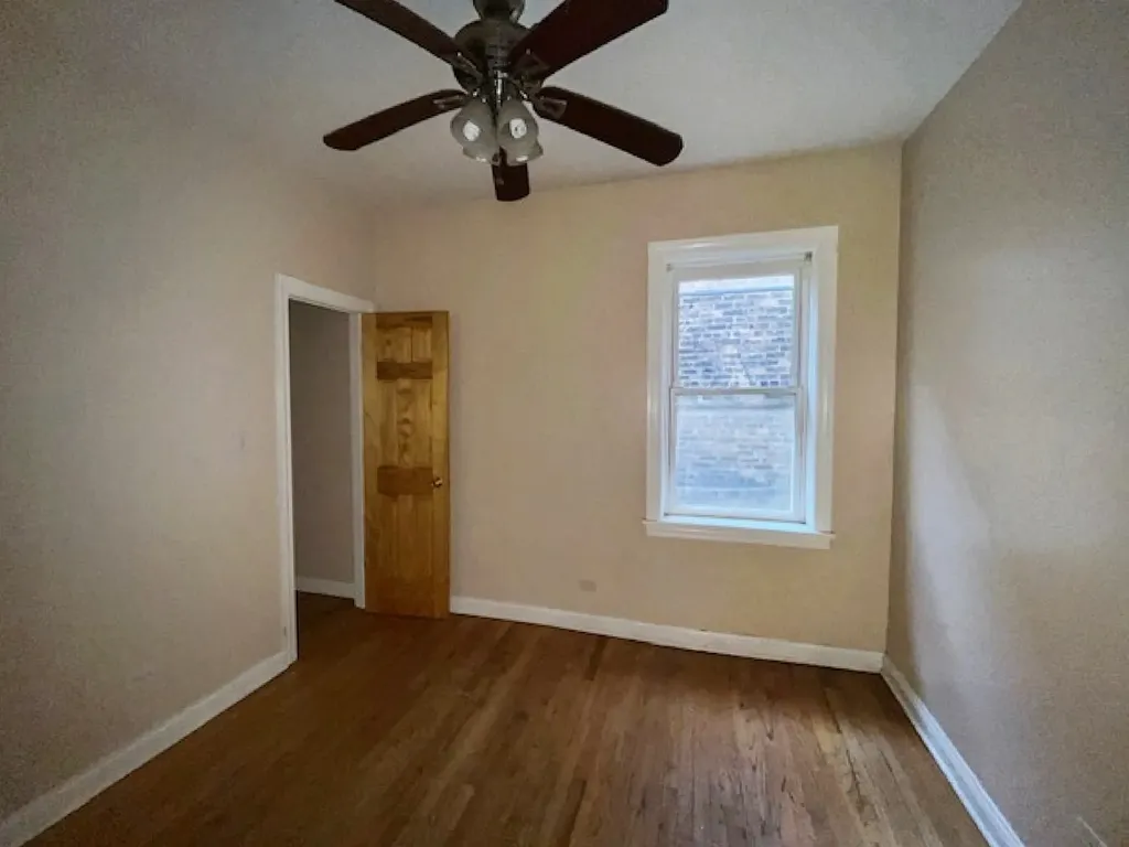 913 North Kedvale Avenue Chicago IL 60651