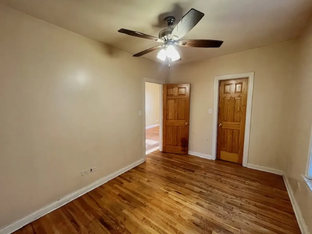 913 North Kedvale Avenue Chicago IL 60651