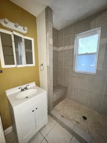 913 North Kedvale Avenue Chicago IL 60651