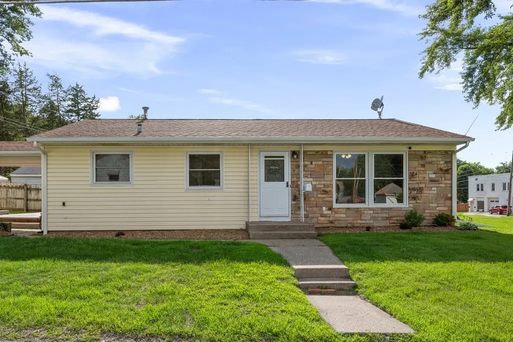501 38TH Street Moline IL 61265