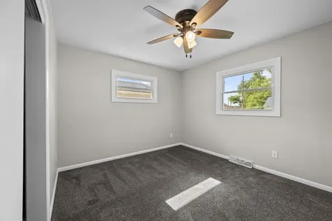 501 38TH Street Moline IL 61265