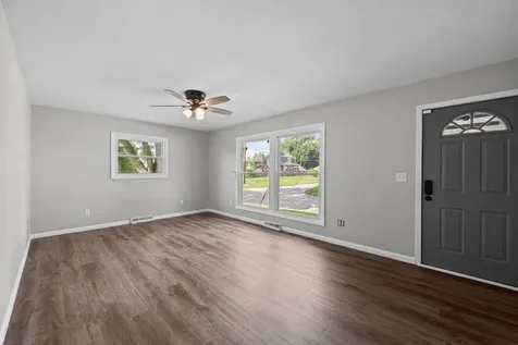 501 38TH Street Moline IL 61265