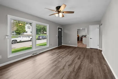 501 38TH Street Moline IL 61265