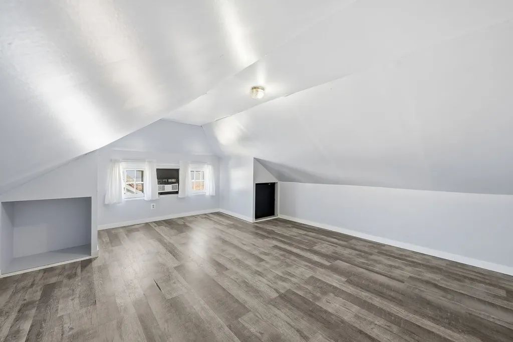 6514 South Kedvale Avenue Chicago IL 60629