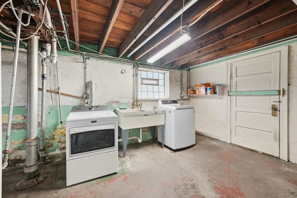 6514 South Kedvale Avenue Chicago IL 60629